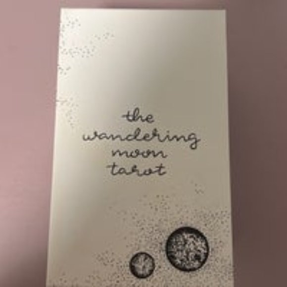 The wandering moon tarot MIDNIGHY SKY EDITION